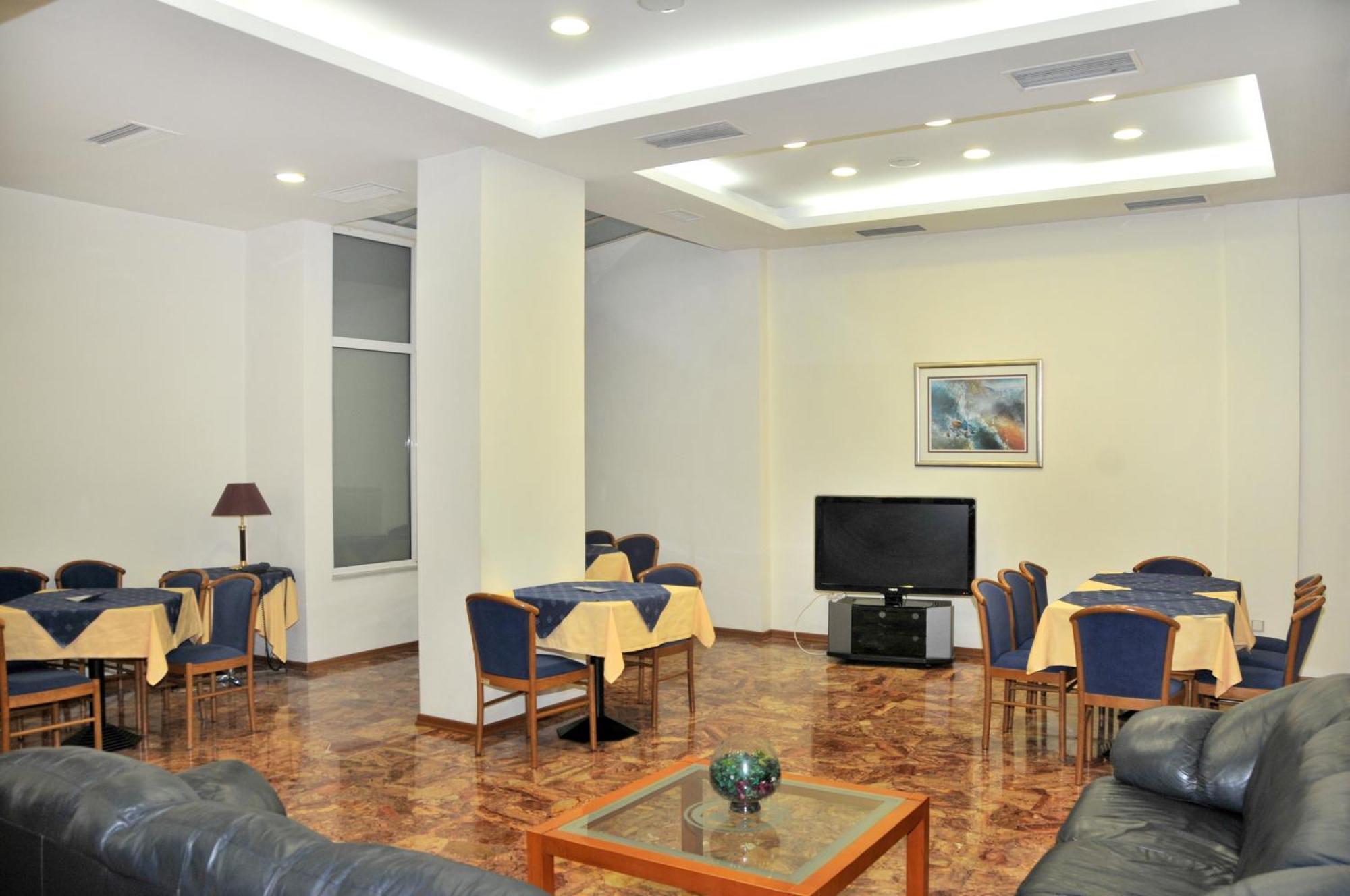 Hotel Elena Lamia Luaran gambar
