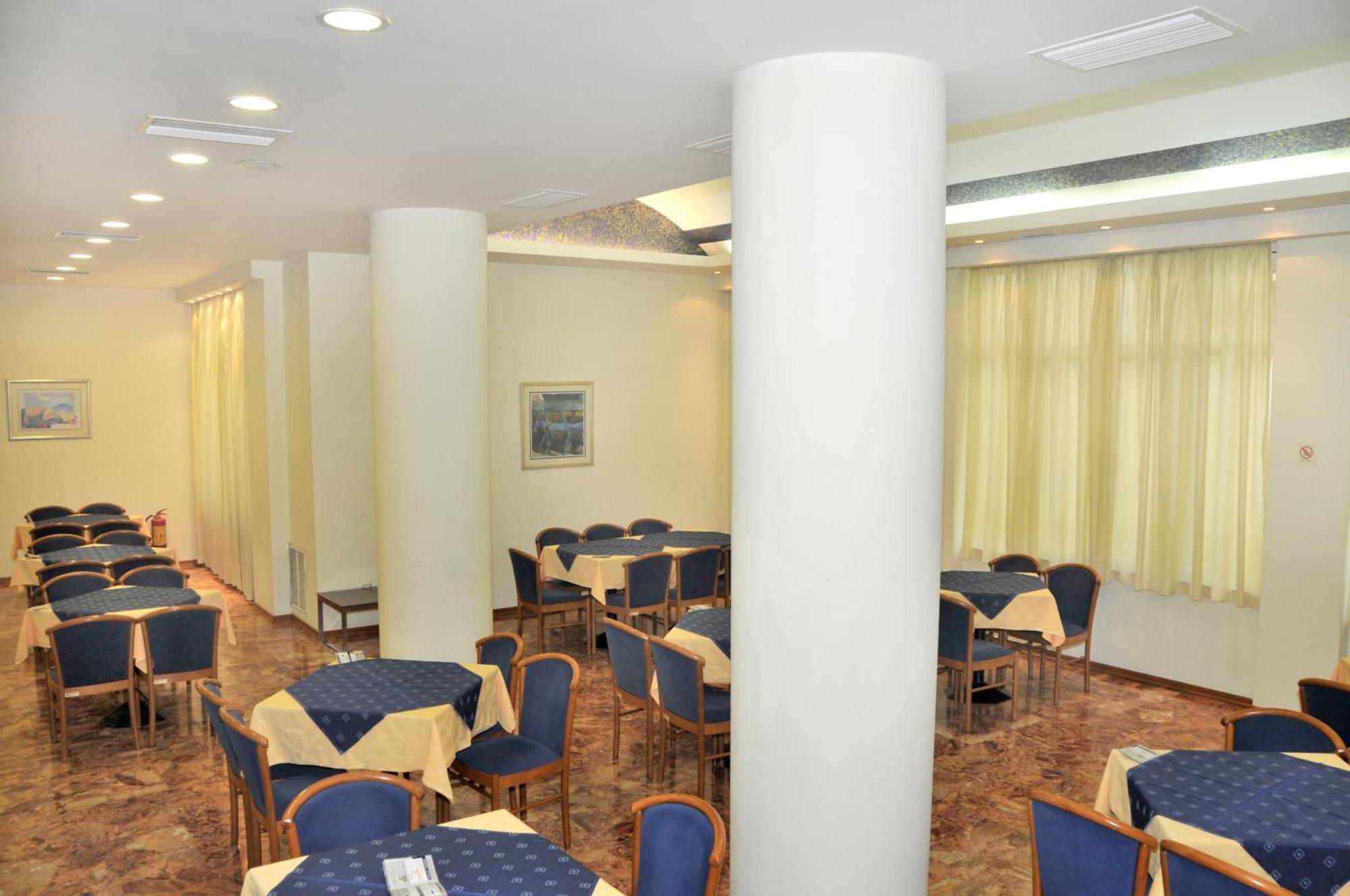Hotel Elena Lamia Luaran gambar