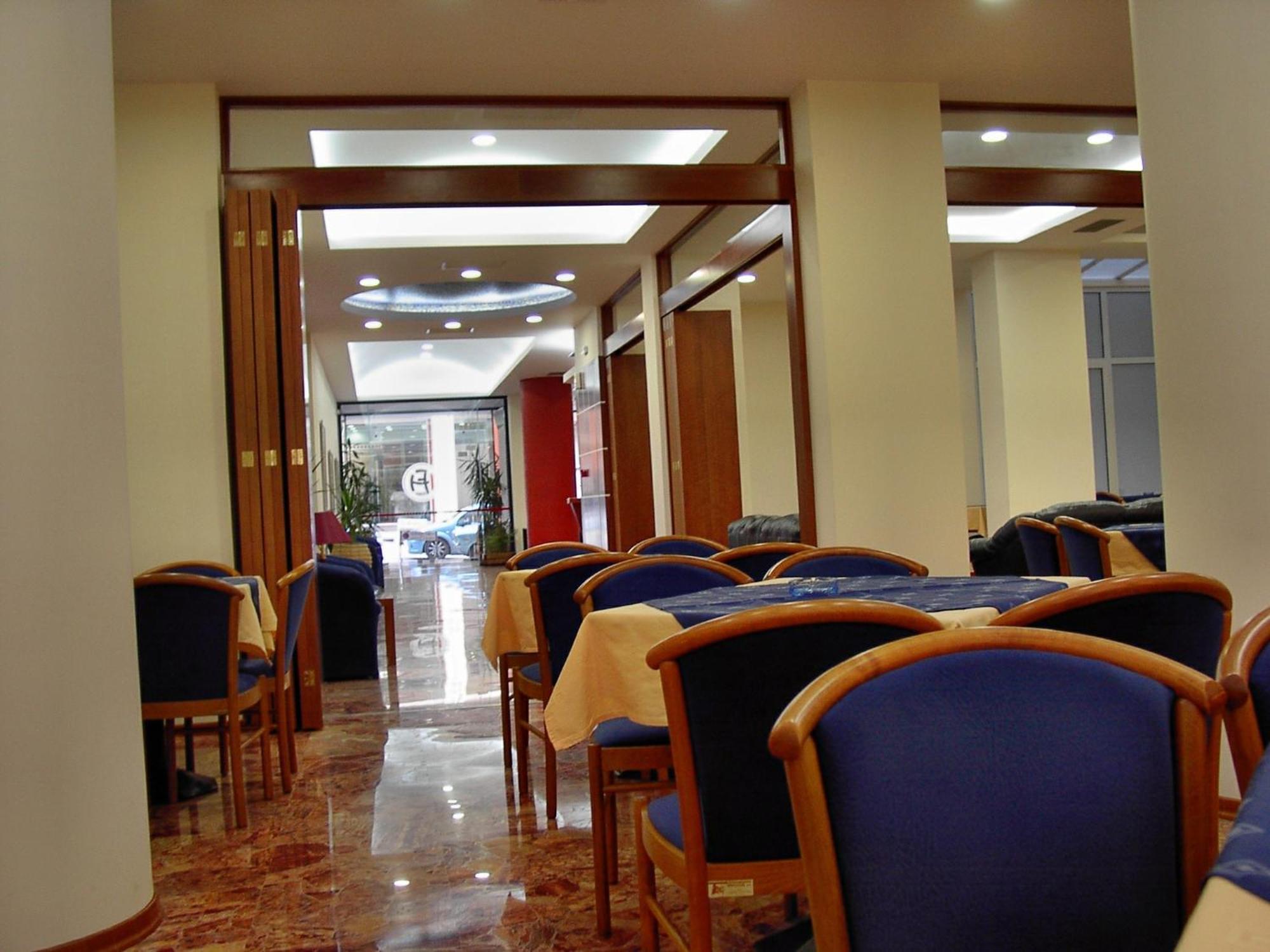 Hotel Elena Lamia Luaran gambar